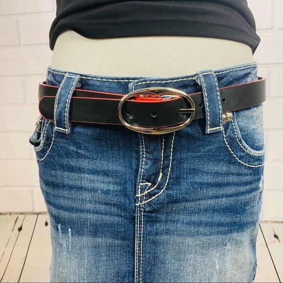 Express Red & Black Reversible Oval Buckle Belt- M - Picture 8 of 14